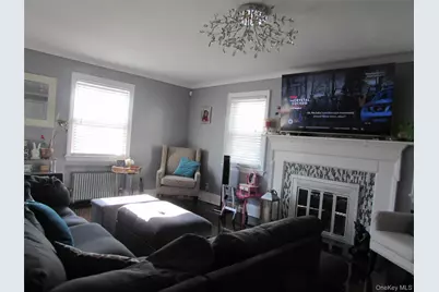 51 Phoenix Street, Hempstead, NY 11550 - Photo 5