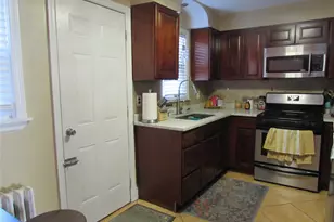 51 Phoenix St, Hempstead, NY 11550 - Photo 3