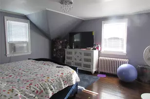 51 Phoenix St, Hempstead, NY 11550 - Photo 13