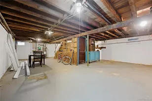 2398 Yorktown St, Oceanside, NY 11572 - Photo 15