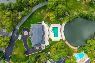 566A E Shore Rd, Great Neck, NY 11024 - Photo 39