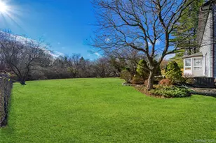 6 Penelope Ln, Huntington, NY 11743 - Photo 33