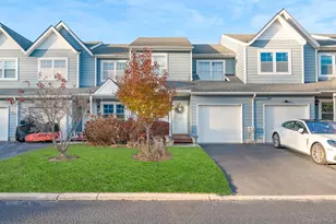 5 Northwood Blvd, Central Islip, NY 11722 - Photo 3