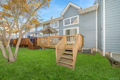 5 Northwood Boulevard, Central Islip, NY 11722 - Photo 7