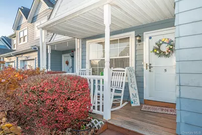 5 Northwood Boulevard, Central Islip, NY 11722 - Photo 5