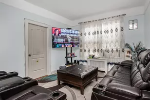 1012 E 225th St, Bronx, NY 10466 - Photo 11