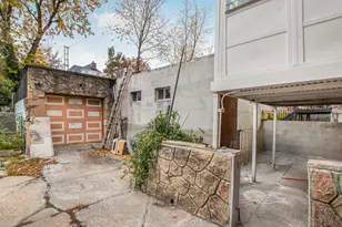 1012 E 225th St, Bronx, NY 10466 - Photo 21