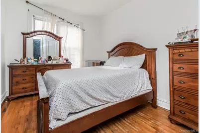 1012 E 225th Street, Bronx, NY 10466 - Photo 15