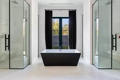 199 Lattingtown Road, Locust Valley, NY 11560 - Photo 27