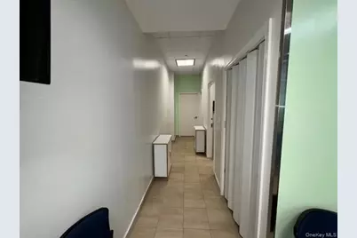 625 E Fordham Road, Bronx, NY 10458 - Photo 9