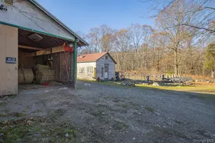 355 Fosler Rd, Wallkill, NY 12589 - Photo 23
