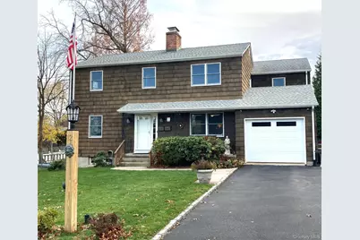 12 Soundview Avenue #Upper, Oyster Bay, NY 11771 - Photo 1