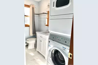 12 Soundview Avenue #Upper, Oyster Bay, NY 11771 - Photo 15