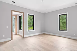 207 Middle Line Hwy, Southampton, NY 11968 - Photo 13