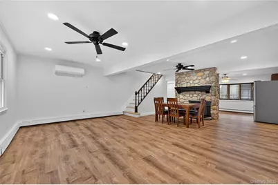 7 Lowland Road, Levittown, NY 11756 - Photo 9