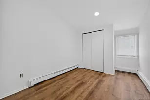 7 Lowland Rd, Levittown, NY 11756 - Photo 23