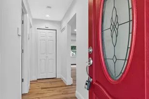 7 Lowland Rd, Levittown, NY 11756 - Photo 5