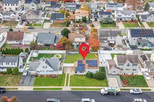 18 Chickadee Ln, Levittown, NY 11756 - Photo 3