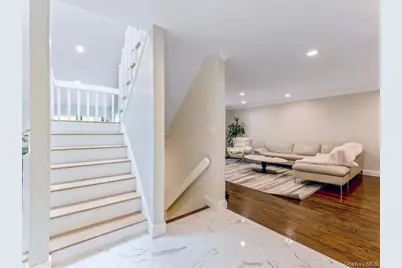 54 Harvard Road #54, Manhasset, NY 11030 - Photo 19