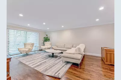 54 Harvard Road #54, Manhasset, NY 11030 - Photo 17