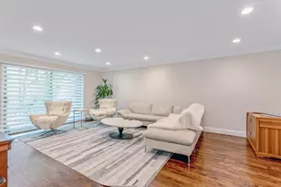 54 Harvard Rd, Manhasset, NY 11030 - Photo 17