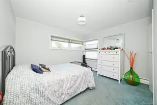 2 Meadow Ln, Rockville Centre, NY 11570 - Photo 17