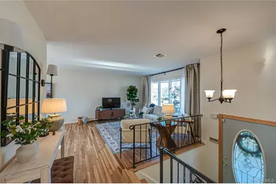 928 Peconic Avenue, West Babylon, NY 11704 - Photo 5