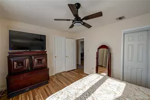 928 Peconic Ave, West Babylon, NY 11704 - Photo 17