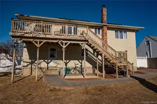 928 Peconic Ave, West Babylon, NY 11704 - Photo 31