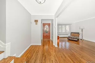 3 Brewster Gate, Massapequa, NY 11758 - Photo 5