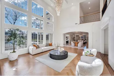 6 Gables Court, Dix Hills, NY 11746 - Photo 5