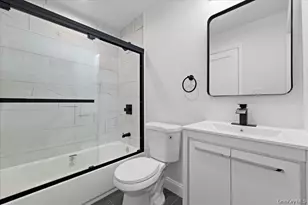 89 Thurton Pl, Yonkers, NY 10704 - Photo 19