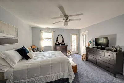 82 Leeward Court, Port Jefferson, NY 11777 - Photo 9