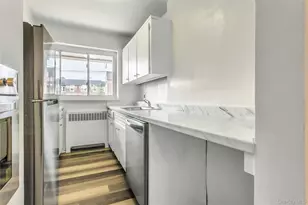 200 Atlantic Ave, Lynbrook, NY 11563 - Photo 15