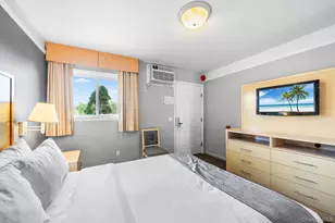 131 S Emerson Ave, Montauk, NY 11954 - Photo 7