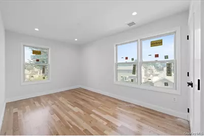 101 Thurton Place, Yonkers, NY 10704 - Photo 15