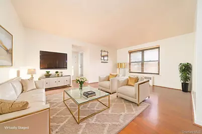 8 W Mill Drive #1B, Great Neck, NY 11021 - Photo 5