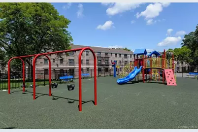 8 W Mill Drive #1B, Great Neck, NY 11021 - Photo 19