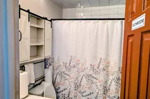 17 Grayley Pl, Huntington Station, NY 11746 - Photo 7