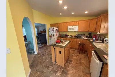 312 Brittany Terrace #312, Rock Tavern, NY 12575 - Photo 11