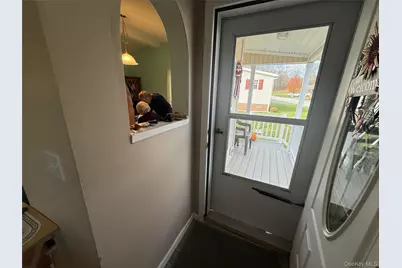 312 Brittany Terrace #312, Rock Tavern, NY 12575 - Photo 5