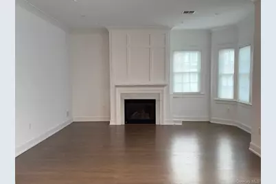 1005 Mill Creek N N, Roslyn, NY 11576 - Photo 3