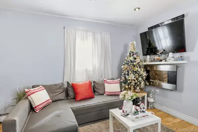 9413 87th Street, Ozone Park, NY 11416 - Photo 19