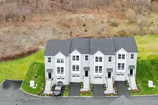 4044 Chestnut Rdg Rd, Fishkill, NY 12524 - Photo 23