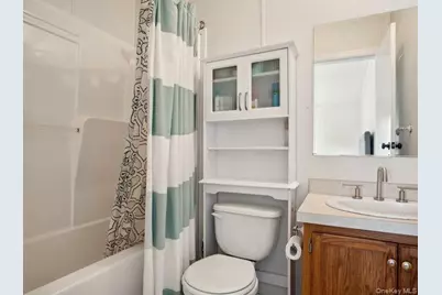 337 Three Mile Harbo #10, East Hampton, NY 11937 - Photo 7