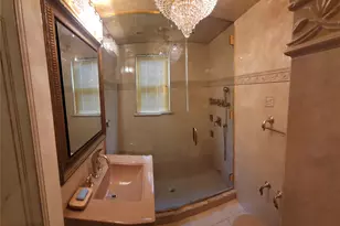 186-20 Troon Rd, Jamaica, NY 11432 - Photo 25