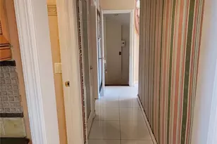 186-20 Troon Rd, Jamaica, NY 11432 - Photo 9