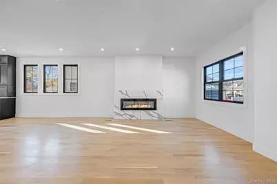 2386 Marlboro Street, East Meadow, NY 11554 - Photo 7