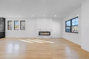 2386 Marlboro St, East Meadow, NY 11554 - Photo 7