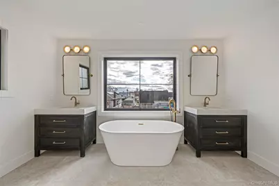 2386 Marlboro Street, East Meadow, NY 11554 - Photo 33